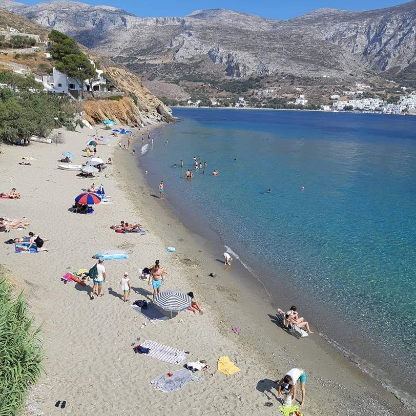Levrossos beach