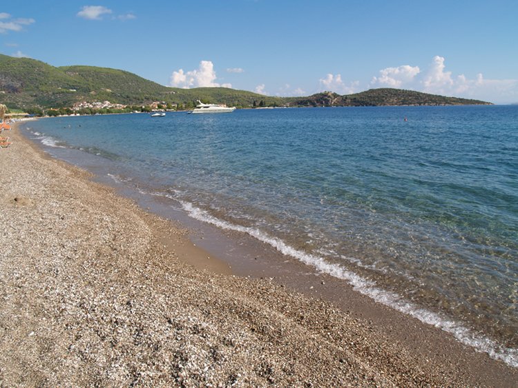 Plage de Gialasi