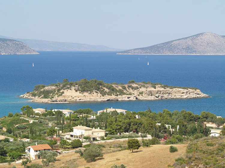 La plage de Kounoupi