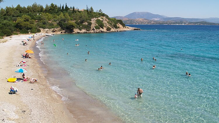 La plage de Kounoupi