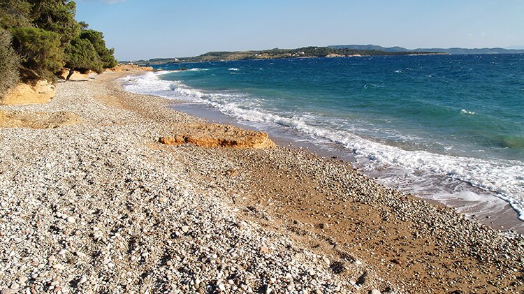 La spiaggia di Kyparissi