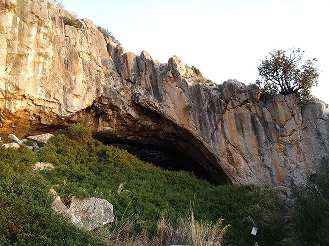 Σπήλαιο Φράχθι