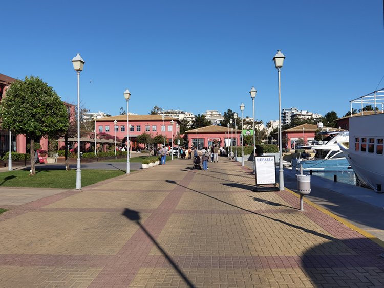 Flisvos marina
