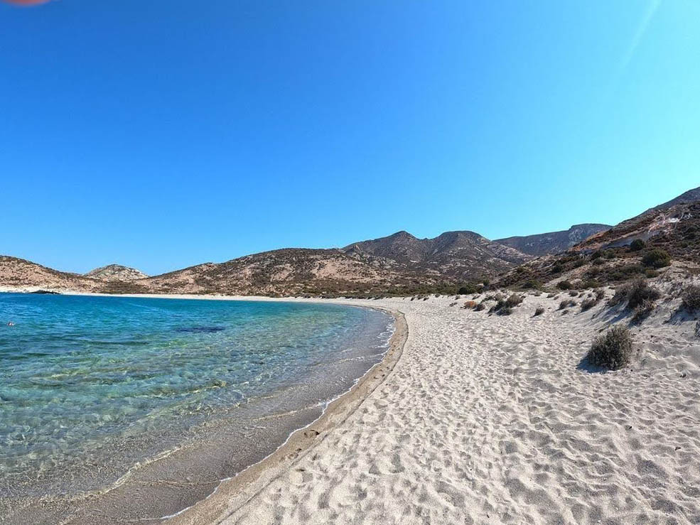 A beach in Polyaigos