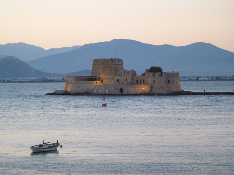 Μπούρτζι