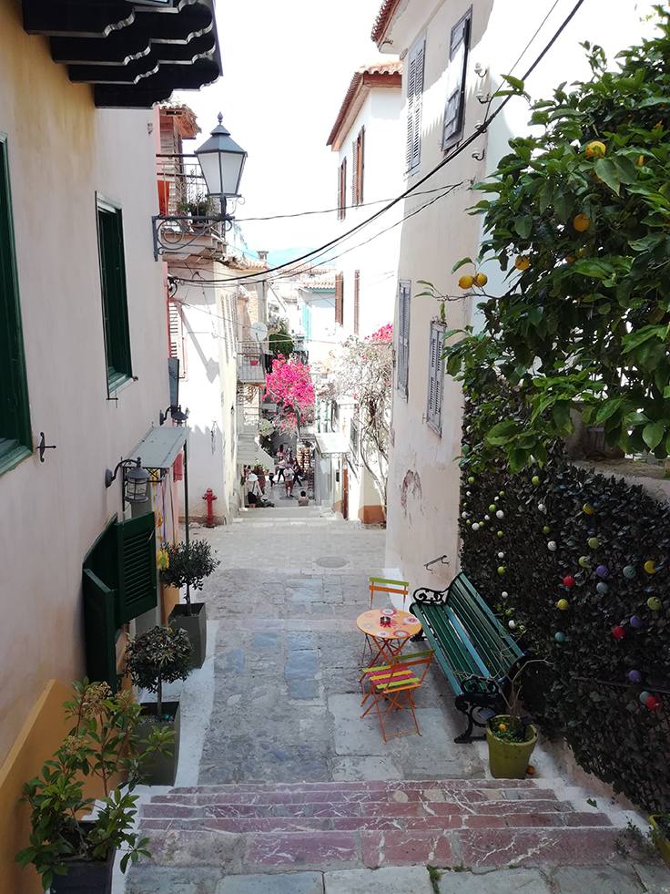 Alley above Staikopoulou