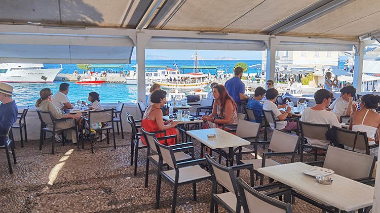 Σπέτσες
