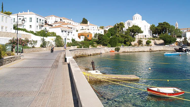 Σπέτσες