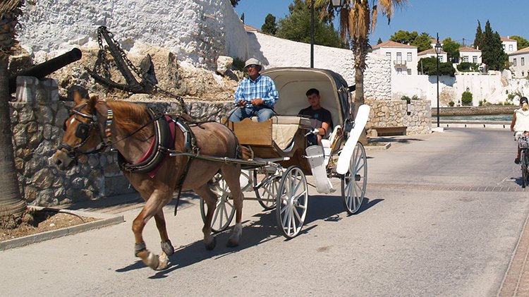 Σπέτσες