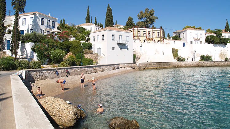 Σπέτσες