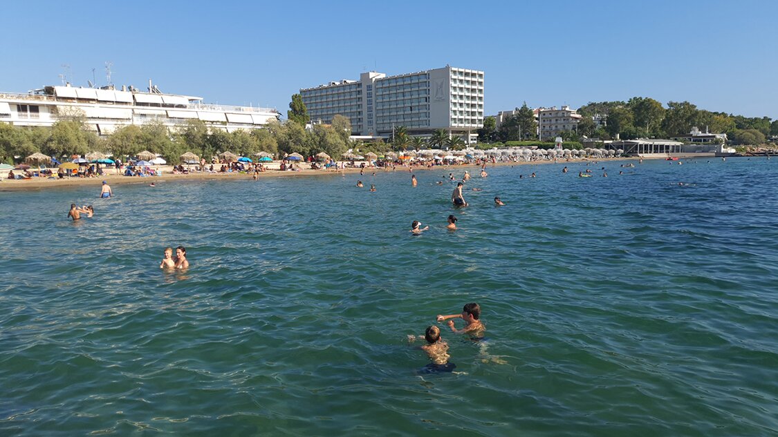 Small Kavouri beach